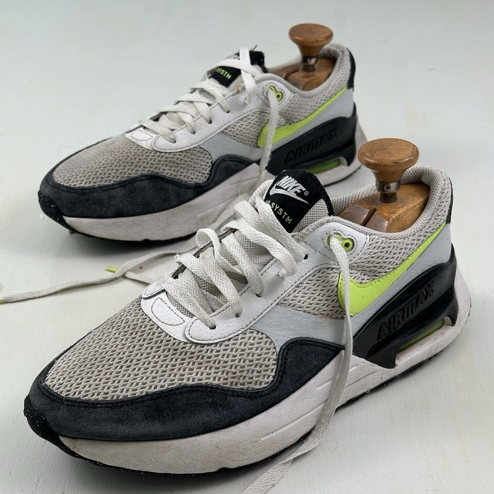 Nike Air Max SYSTM Mens 9 White Black Volt Athletic Sneakers DM9537-100
